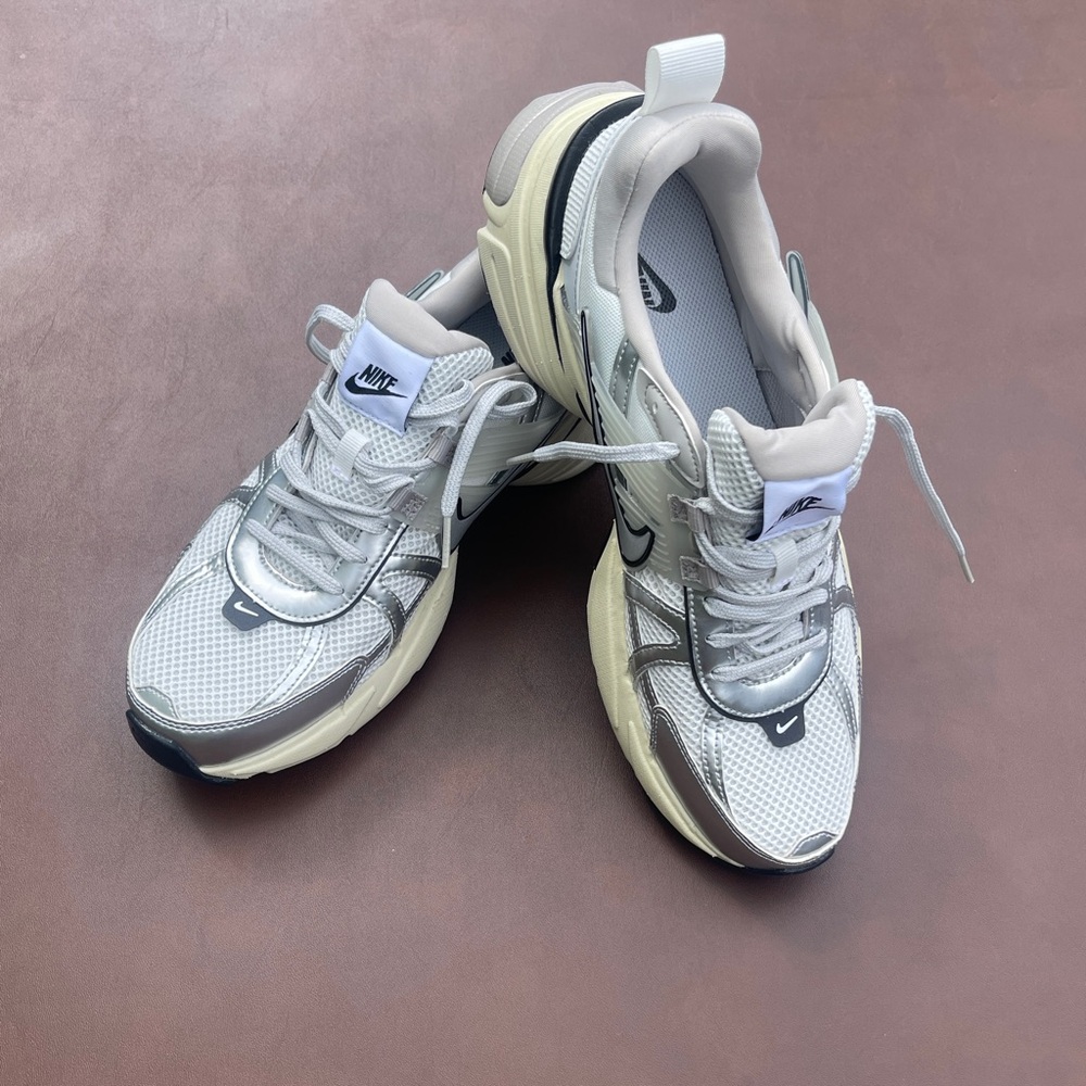 Nike V2K Run